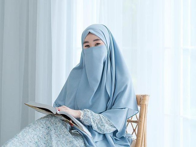 Categories Related to Hijab Cadar Indo