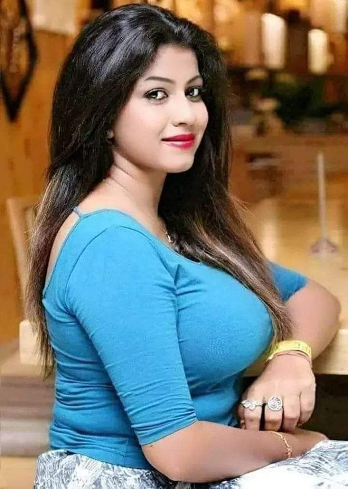 Bhabhi sexy and beautiful Hot