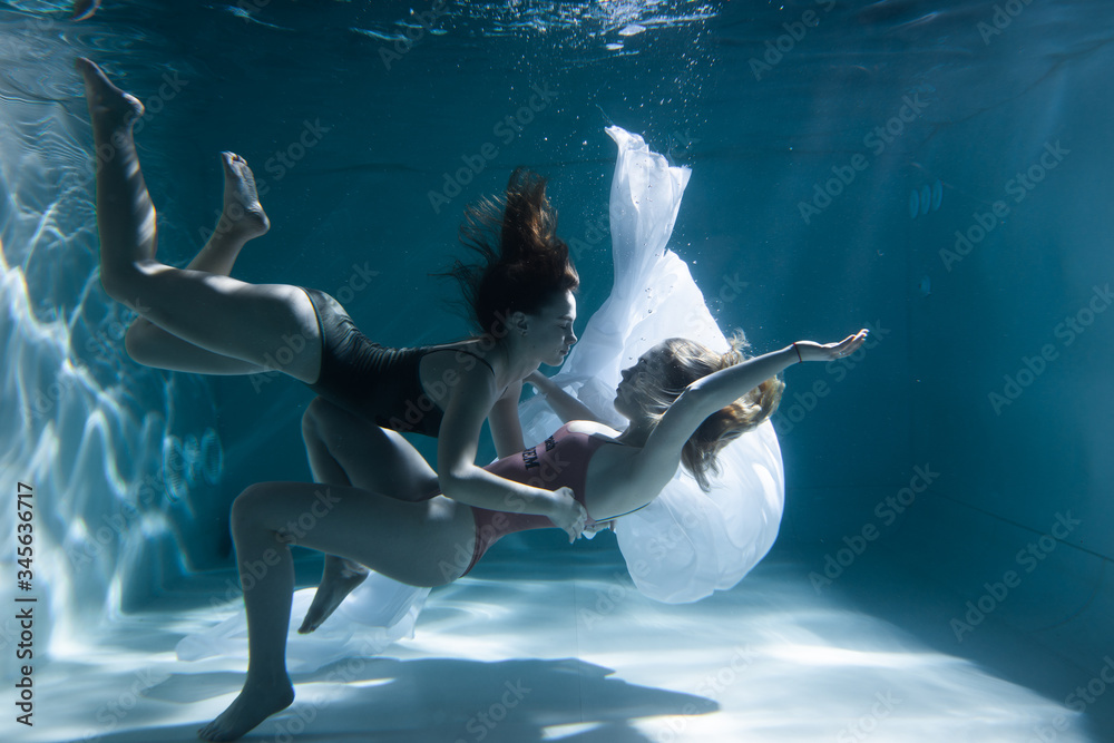 Lesbian underwater