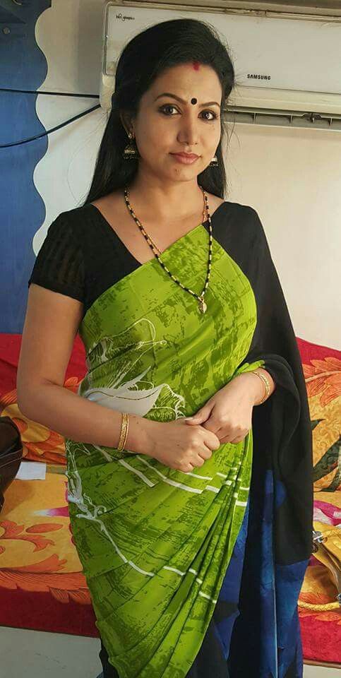 Bhabhi Saree GIF