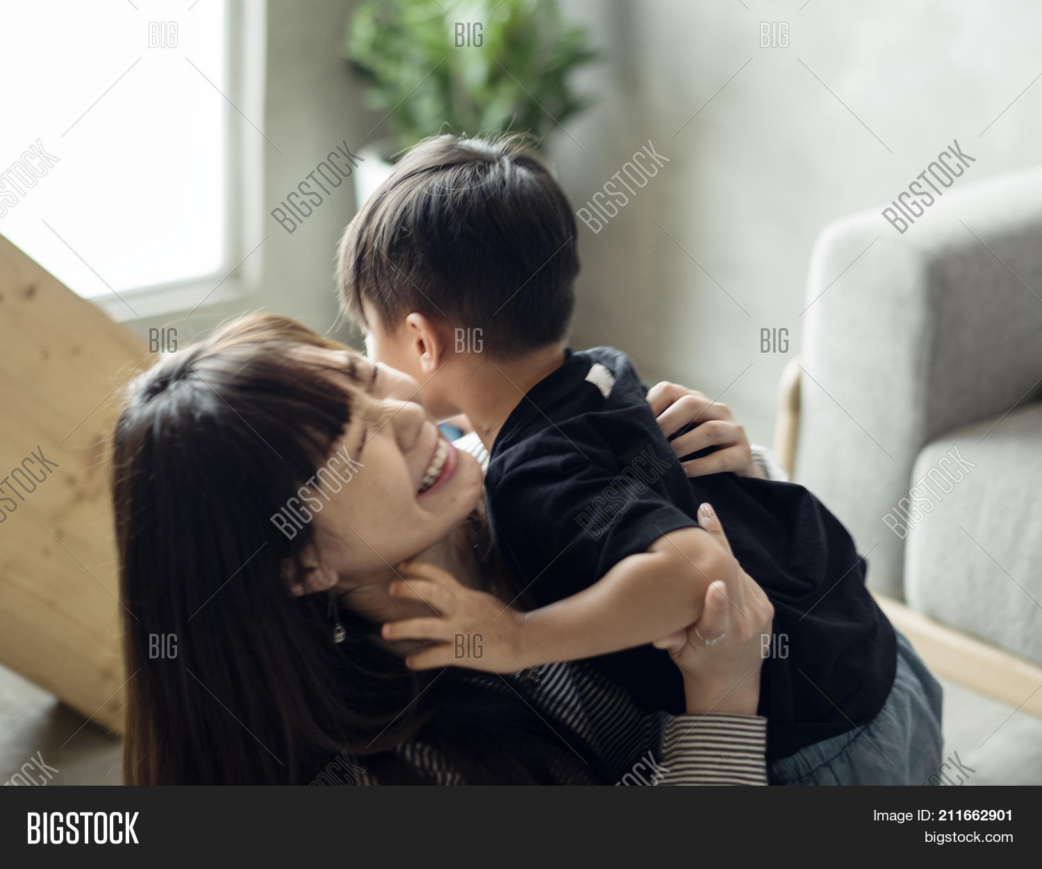 2 son with japanese mother