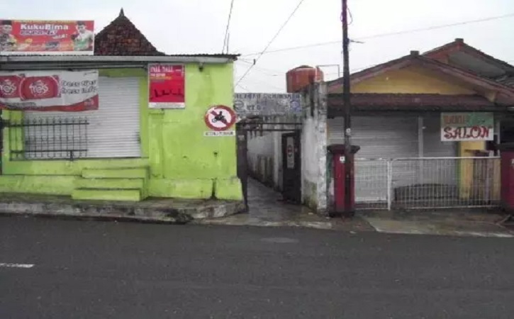 Shops near Sawah pasir wetan